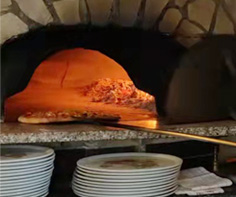 Pizzas cuites au feu de bois